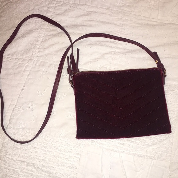 Velvet maroon crossbody bag - Picture 1 of 4